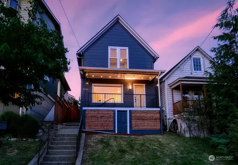 1109 12th St, Bellingham, WA 98225