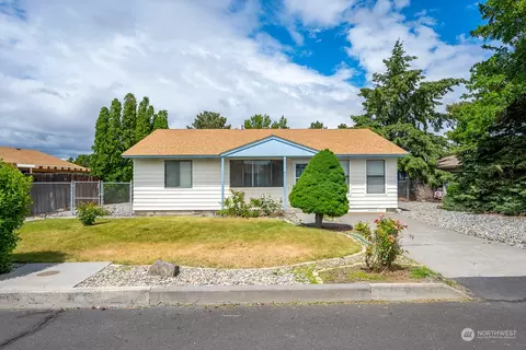 311 4th Ave SE, Ephrata, WA 98823