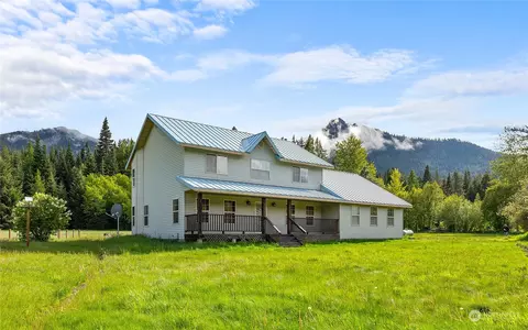180 Whitetail Ln, Cle Elum, WA 98922