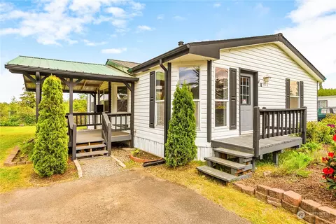 7420 State Highway 3 SW #18, Bremerton, WA 98312