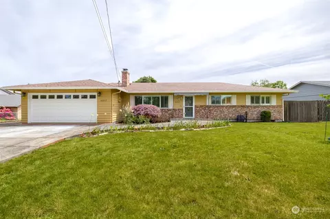 10317 NW 21st Ave, Vancouver, WA 98685