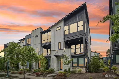 26602 NE Big Rock Rd #105, Duvall, WA 98019