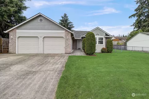 107 NE 112th St, Vancouver, WA 98685