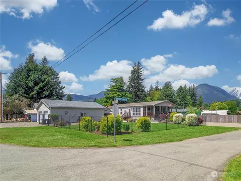 117 Main St E, Packwood, WA 98361 photo 2