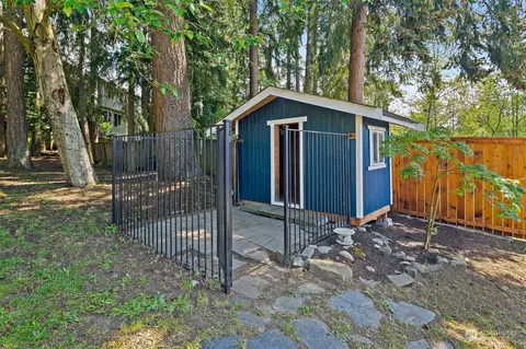 Exterior - 10521 16th Pl W, Everett, WA 98204 photo 17 of 17