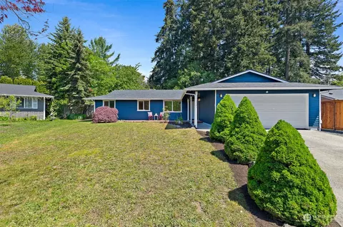Exterior - 10521 16th Pl W, Everett, WA 98204 photo 4 of 17