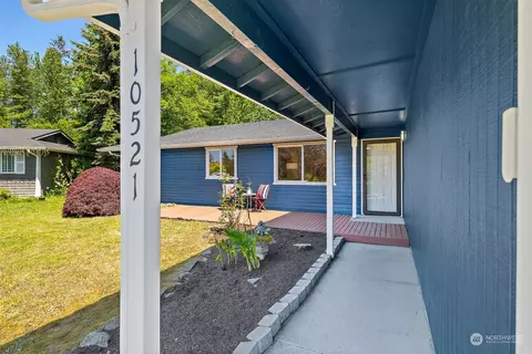 Exterior - 10521 16th Pl W, Everett, WA 98204 photo 8 of 17
