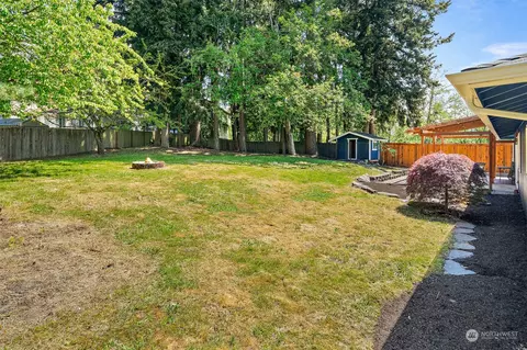 Exterior - 10521 16th Pl W, Everett, WA 98204 photo 10 of 17