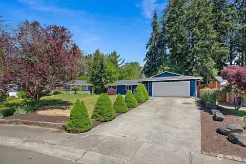 Exterior - 10521 16th Pl W, Everett, WA 98204 photo 2 of 17