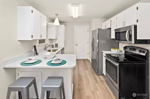Kitchen - 10521 16th Pl W, Everett, WA 98204 photo 1 of 3