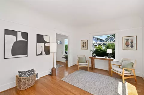 2101 3rd Ave W, Seattle, WA 98119 photo 7