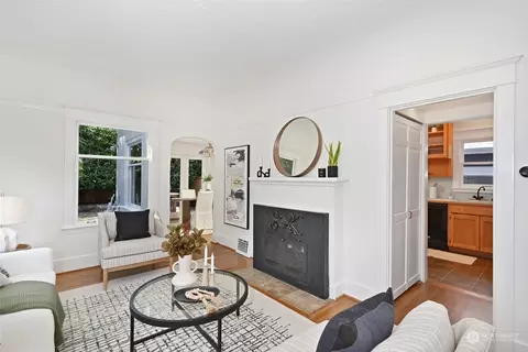 2101 3rd Ave W, Seattle, WA 98119 photo 9