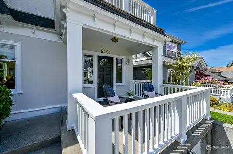 2101 3rd Ave W, Seattle, WA 98119 photo 3