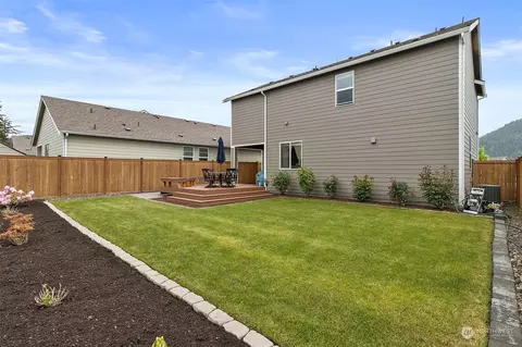 613 Petersen Dr E, Enumclaw, WA 98022 photo 30