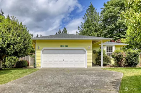 19410 Schooner Ct NE, Poulsbo, WA 98370