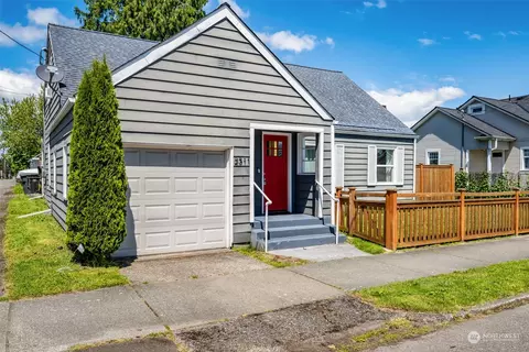 Exterior - 2311 19th St, Everett, WA 98201 photo 2 of 6