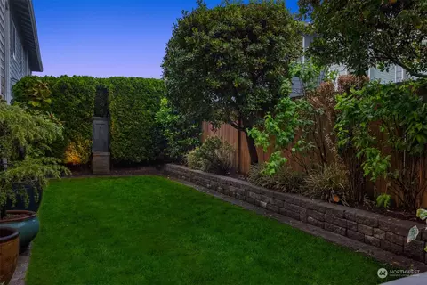 Exterior - 19612 35th Dr SE, Bothell, WA 98012 photo 6 of 9