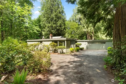 24326 SE 246th St, Maple Valley, WA 98038