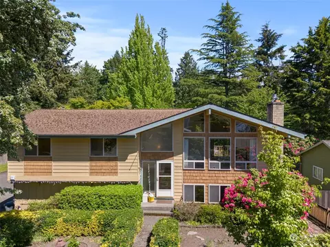 19610 32nd Ave NE, Lake Forest Park, WA 98155