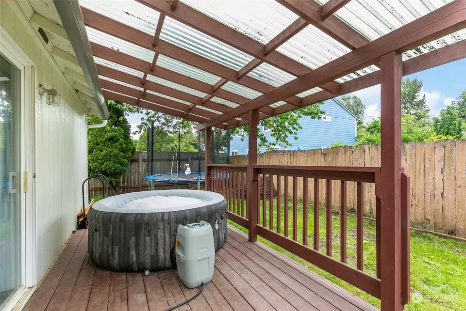 Exterior - 2107 SW 4th St, Battle Ground, WA 98604 photo 11 of 12