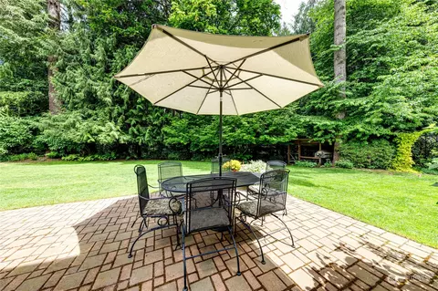 17129 North Rd, Bothell, WA 98012 photo 25