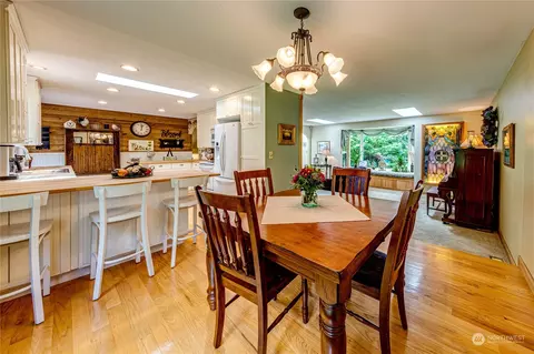 17129 North Rd, Bothell, WA 98012 photo 6
