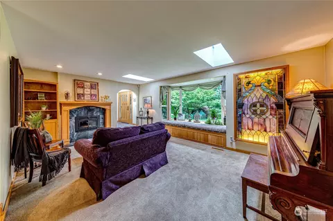 17129 North Rd, Bothell, WA 98012 photo 4
