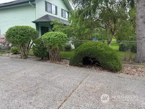 Exterior - 1419 Rainier Ave, Everett, WA 98201 photo 4 of 8