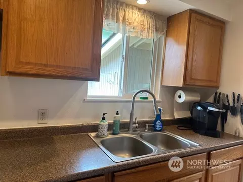 Kitchen - 1419 Rainier Ave, Everett, WA 98201 photo 1 of 2