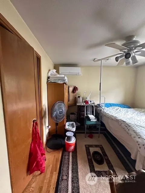 Bedroom - 1419 Rainier Ave, Everett, WA 98201 photo 4 of 4