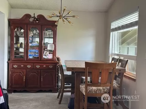 Dining - 1419 Rainier Ave, Everett, WA 98201 photo 1 of 1