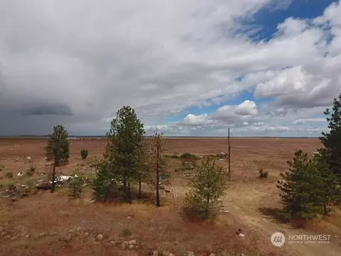 16705 Road B5 NW, Soap Lake, WA 98851