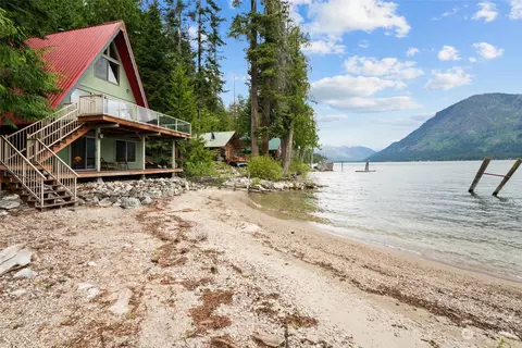15710 Cedar Brae Rd, Leavenworth, WA 98826