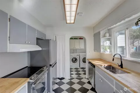 Other - 560 27th Ave, Longview, WA 98632 photo 5 of 13