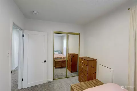 Bedroom - 560 27th Ave, Longview, WA 98632 photo 2 of 6