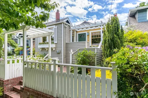 2315 N 55th St, Seattle, WA 98103