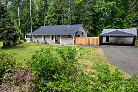 662 E Alderwood Rd, Belfair, WA 98528