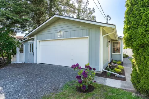 2713 Superior St, Bellingham, WA 98226