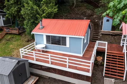 39028 Ski Park Rd E, Eatonville, WA 98328