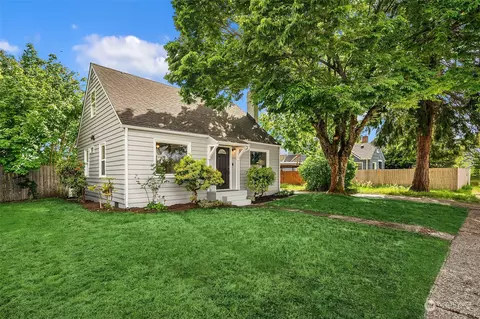 1226 121st St S, Tacoma, WA 98444