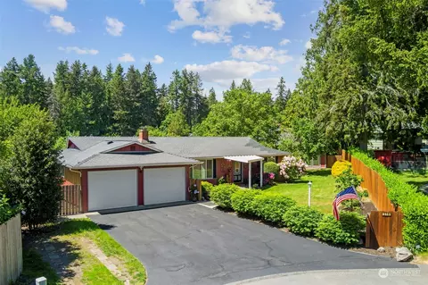 316 Pine Ct NE, Bremerton, WA 98310