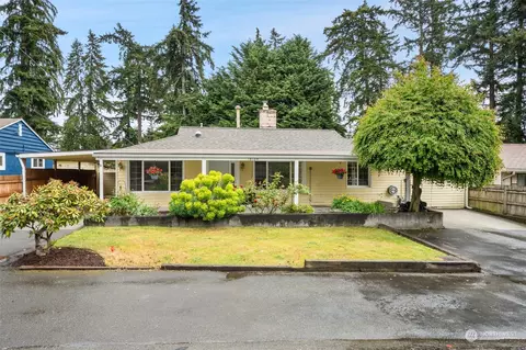 18104 Palatine Ave N, Shoreline, WA 98133