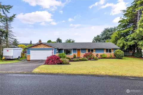 2179 Colonial Way, Oak Harbor, WA 98277