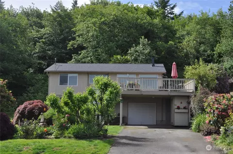 713 5th St, Mukilteo, WA 98275