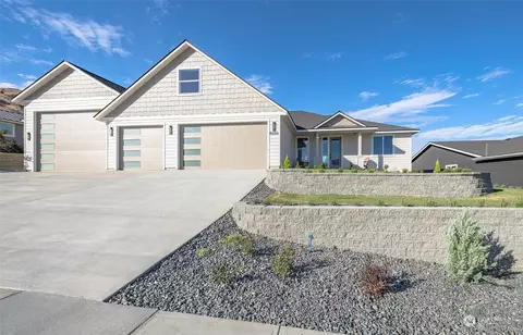 15006 Allison Pl, Entiat, WA 98822