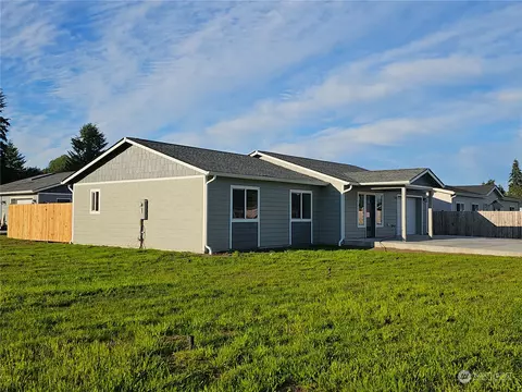228 Martin Pl, Elma, WA 98541