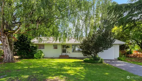 12131 Cohoe Dr, Burlington, WA 98233