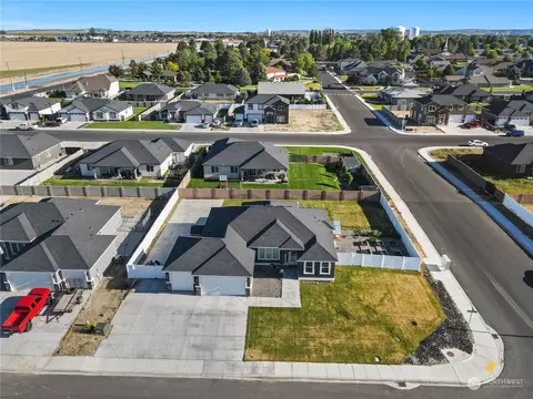View/Area - 1300 E Mt Baker St, Othello, WA 99344 photo 2 of 6