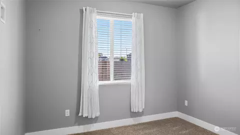 Bedroom - 1300 E Mt Baker St, Othello, WA 99344 photo 2 of 3
