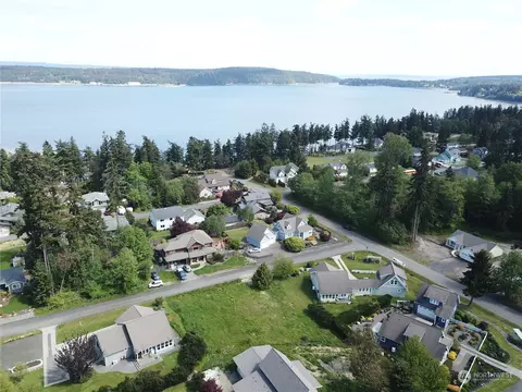 173 N Carnegie Ave, Port Townsend, WA 98368